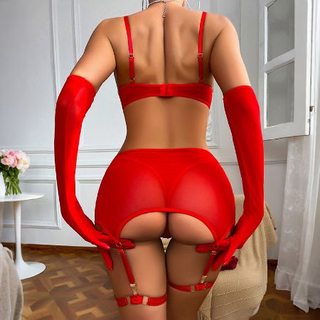 https://www.weoowe.com/images/thumbs/0000071_elegant-strappy-teddy-with-heart-inspired-design-and-rhinestone-trim_450.jpeg